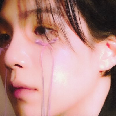 riri saw BTS 🇰🇷's profile picture