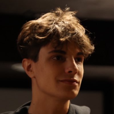 derek's profile picture