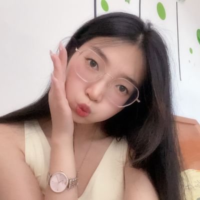 抖音风~~弹力摇蕊蕊收藏家's profile picture