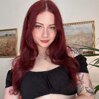 𝐄𝐯𝐢𝐞 baby 🖤's profile picture