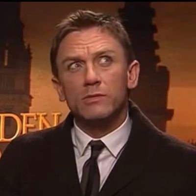 daniel craig's lesbian assistant's profile picture