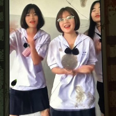 ชอบแตกใส่รูป/คลิปเต้น/กระโปรงครูนักเรียนนักศึกษา's profile picture