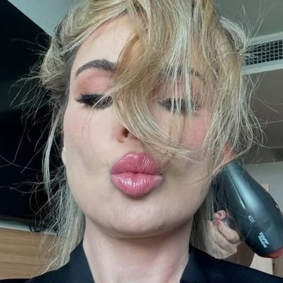 Mônica Camargo 🧚♀️'s profile picture