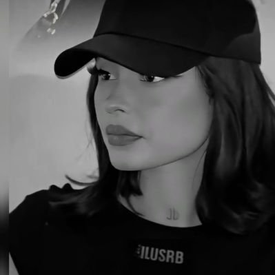 𝙎𝙖𝙧𝙖 🍉's profile picture