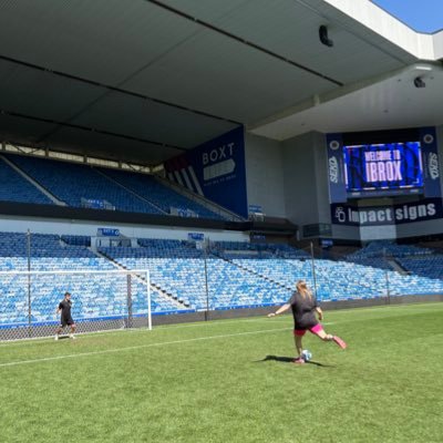 Lauren 🇬🇧's profile picture