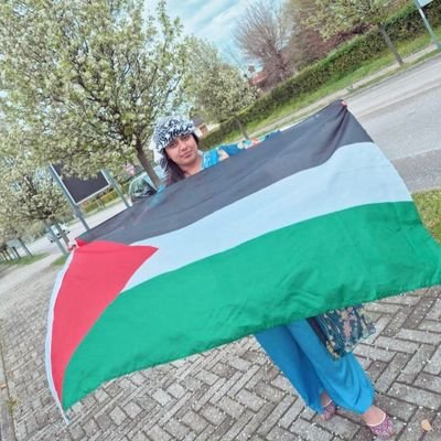 Nida Khan Yousufzai's profile picture
