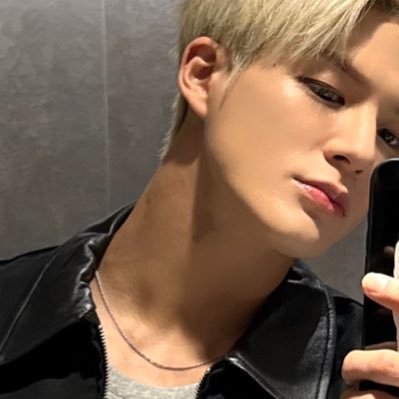 𝙖𝙨𝙞𝙣 𝟐𝟑𝟏𝟑%'s profile picture