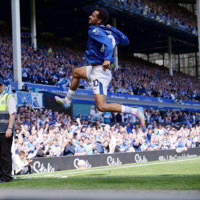 TomRoberts_12's profile picture