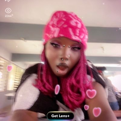 19thyearesther's profile picture