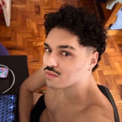 atomutante's profile picture