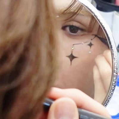 xlov archive ✦'s profile picture