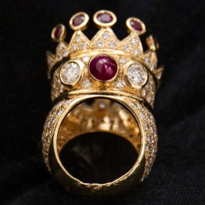Tupac’s Ring 👑's profile picture