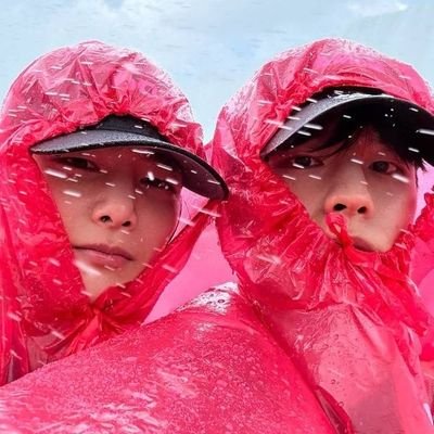 things that could be seungin's profile picture