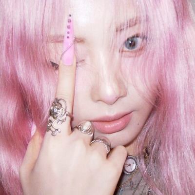 jomine⁹ 🃏's profile picture