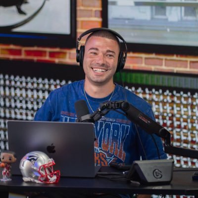Taylor Vippolis's profile picture