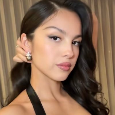lucy's profile picture