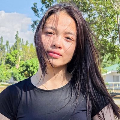 M C 🐥's profile picture