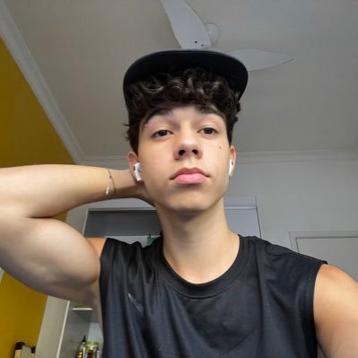 Guilherme's profile picture
