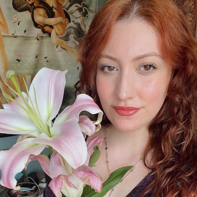 redliliumtarot's profile picture