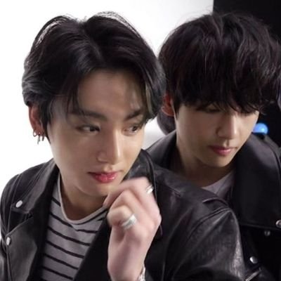 𝒉𝒐𝒖𝒓𝒍𝒚 𝒕𝒂𝒆𝒌𝒐𝒐𝒌 🎀's profile picture