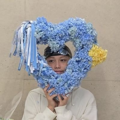 fae ᰔᩚ (SLOW)'s profile picture