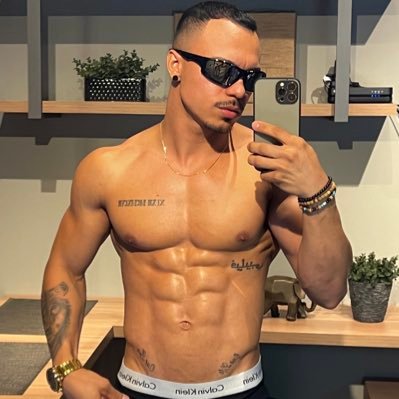 L i p e's profile picture