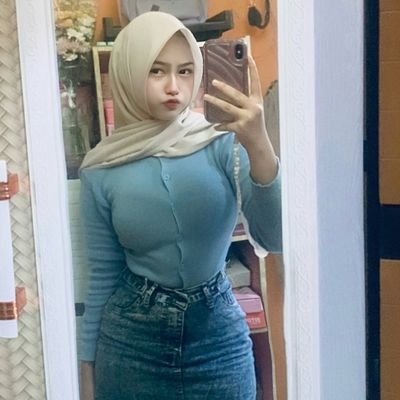 Dinda's profile picture