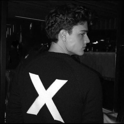 ✘'s profile picture