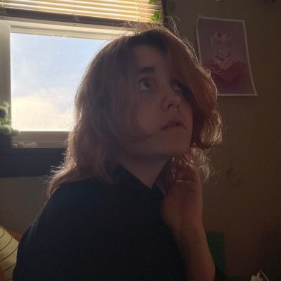 sumrbloom's profile picture
