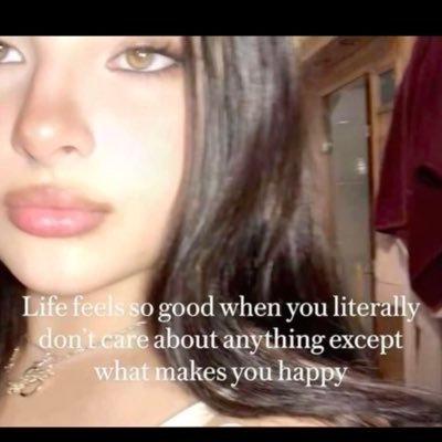 j's profile picture