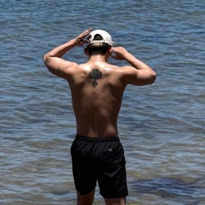 mau 🍒's profile picture