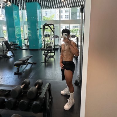 YisusContreras7's profile picture