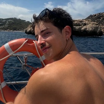 eIiasneto's profile picture