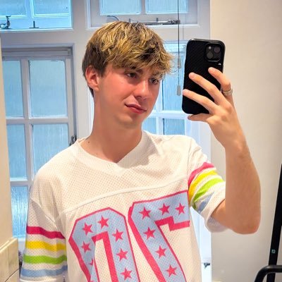 Liam 🏳️🌈's profile picture