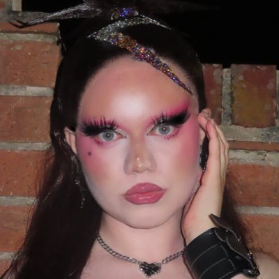misschloeyork's profile picture