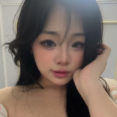 ainecutyi's profile picture
