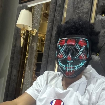 CLINTON 💫's profile picture