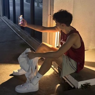 devil_snkrs's profile picture