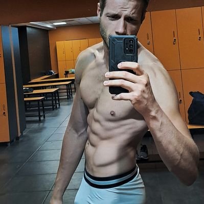 niko's profile picture