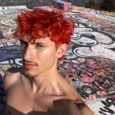 aestheadache's profile picture