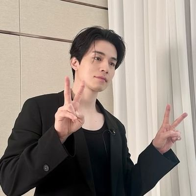 dongwookchive's profile picture