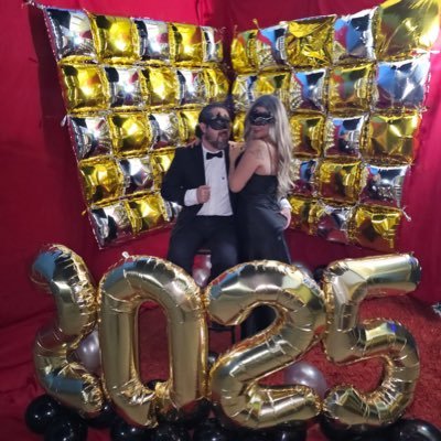 Señor y Señora 🍍's profile picture