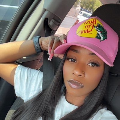 DollfaceMKM's profile picture