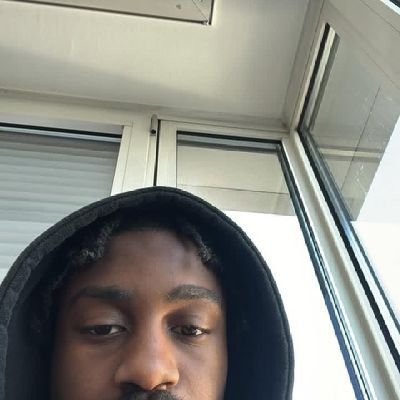 𝟮𝟭.🛸's profile picture