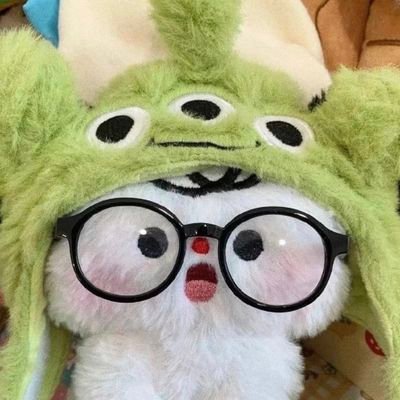 1004Jhhj's profile picture