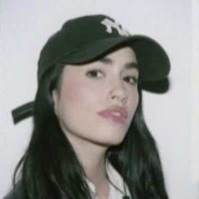 cande✯'s profile picture