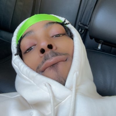 c h i c o o 🤝🏽's profile picture