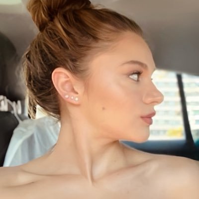 F.'s profile picture