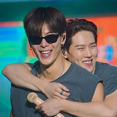 n | โ IIฬทIฬทIฬท โจ(๏ฝกโโฟโ๏ฝก)โจ's profile picture