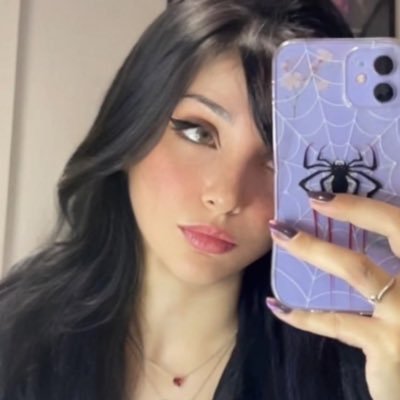𝖊𝖛𝖞's profile picture